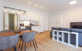 Neue 2-Zi-Apartment 15 Min Entfernung zum HBF und Brandenburger Tor